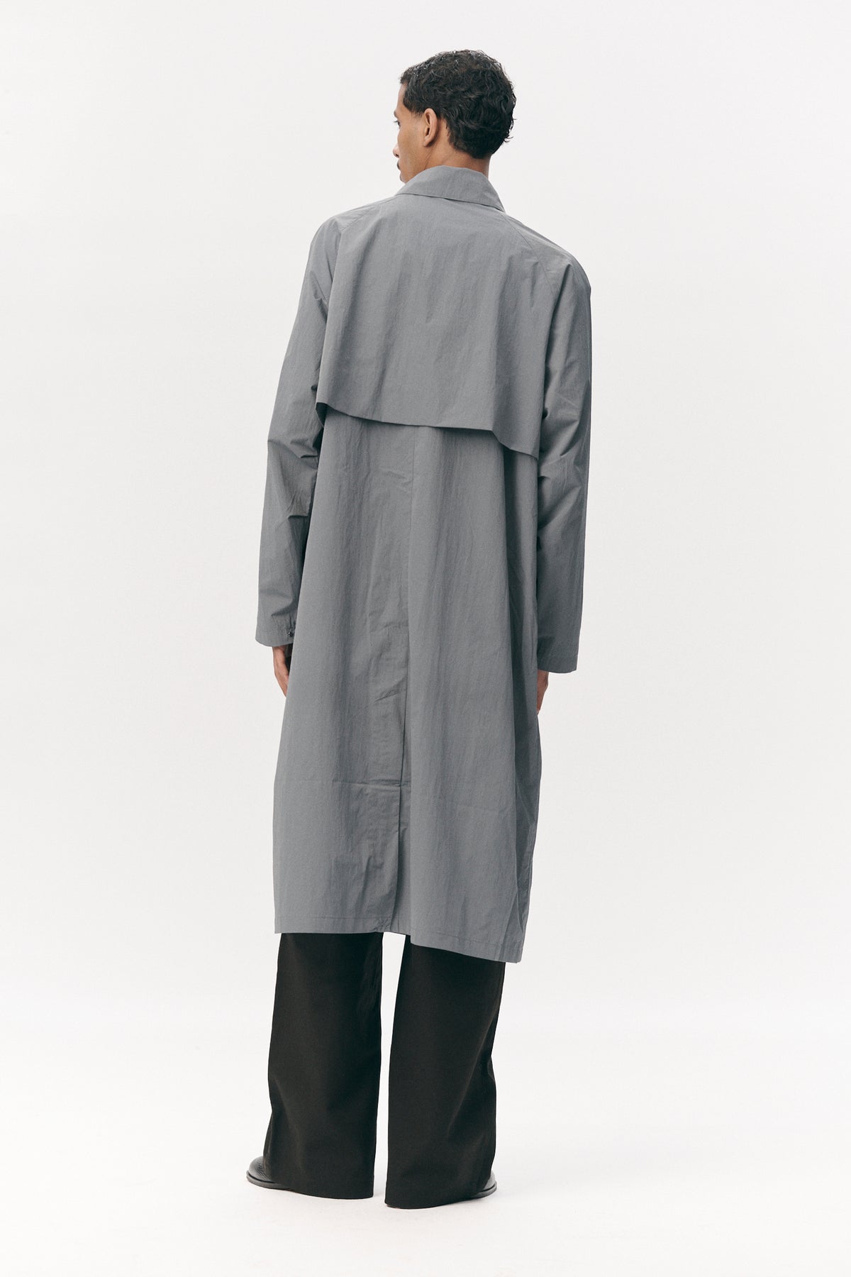 LONG COACH CRINCLE NYLON SS26 GREY BLUE