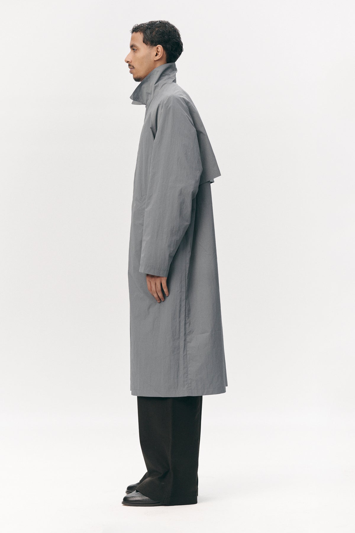 LONG COACH CRINCLE NYLON SS26 GREY BLUE