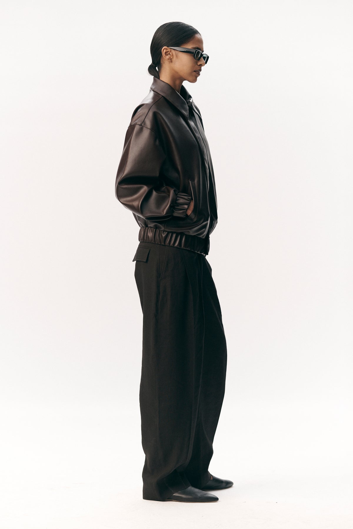 SHORT TRACKER WM SS26 DARK CHOCOLATE