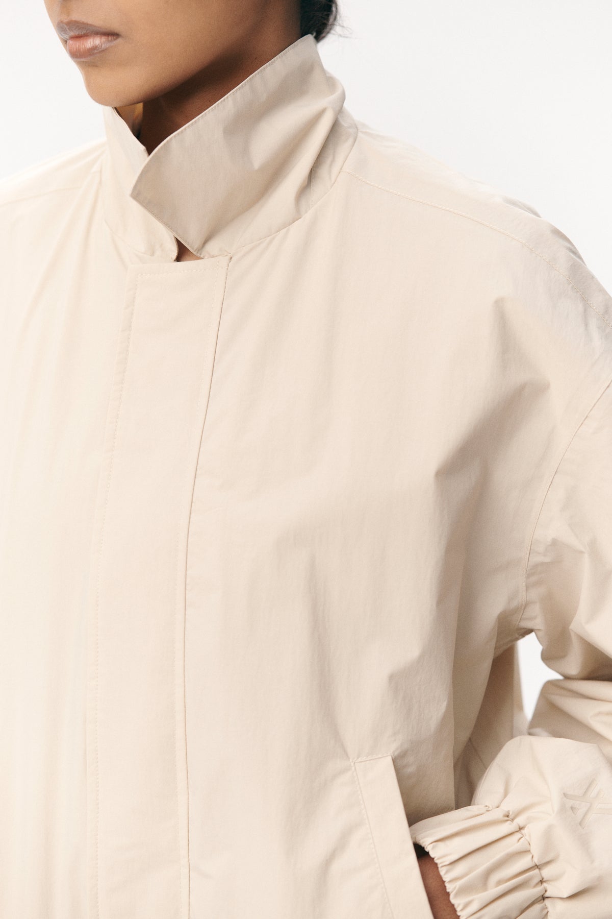 SHORT TRACKER WM NYLON SS26 BEIGE